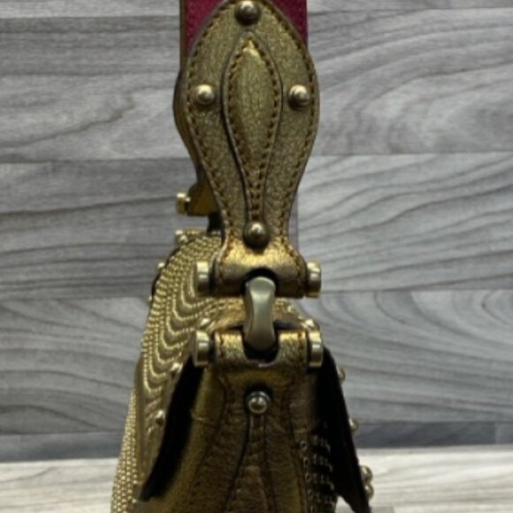 Gucci Gold Leather Borchie Rivet Studded Flap Shoulder Bag with Horsebit - Picture 3 of 7